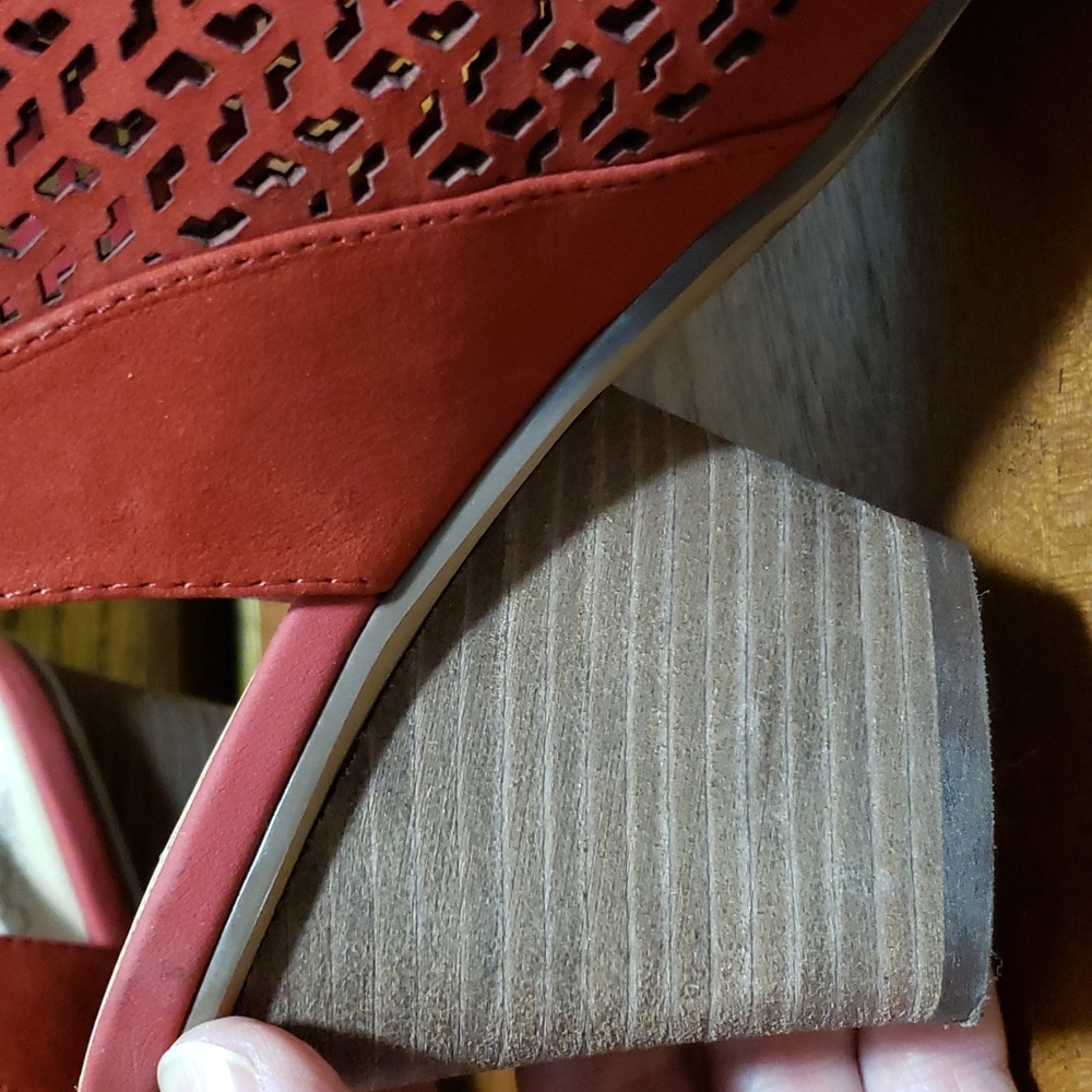 Shooties - Picture 7 of 10
